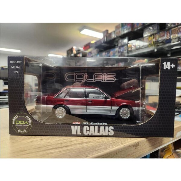1:24 Holden VL Calais – Red / Silver * DDA702 die cast