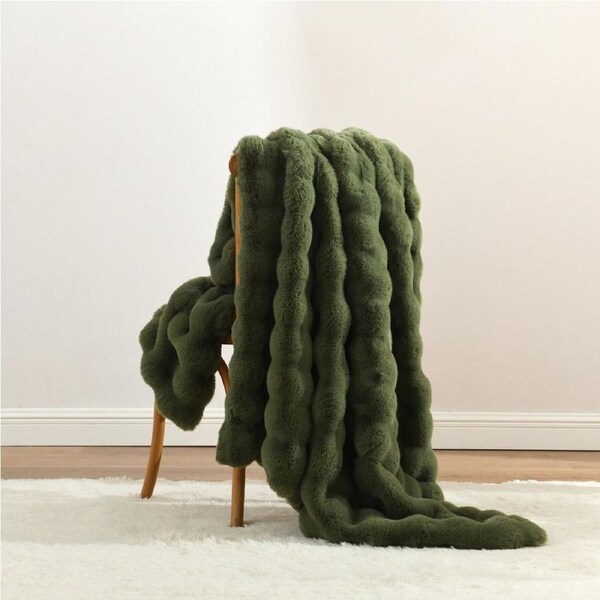 Eden Forest Green Faux Fur Throw