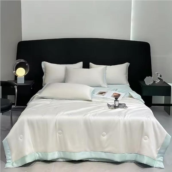 Queling Silk-Like Comforter Blanket Embroidered Sky 200x230cm