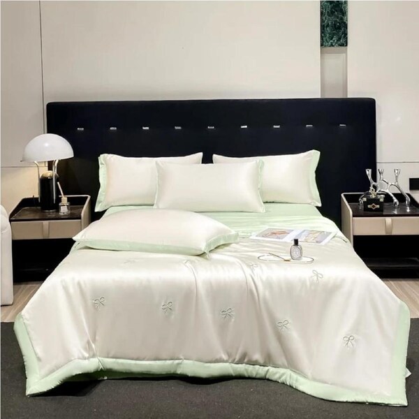Queling Silk-Like Summer Comforter Blanket Embroidered Mint 200x230cm