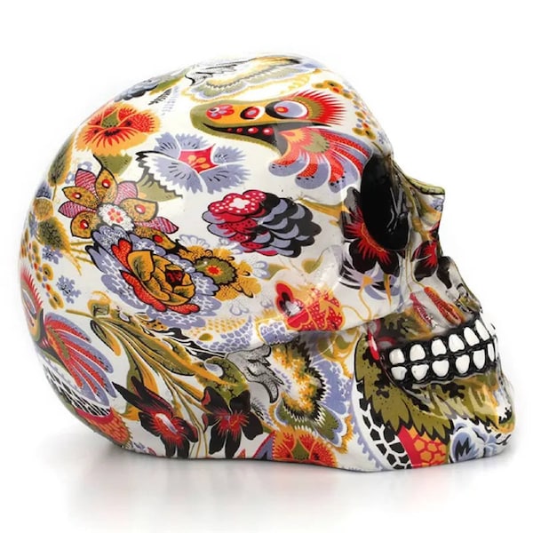 Skull Decoration - Vibrant Resin Flower Art Deco