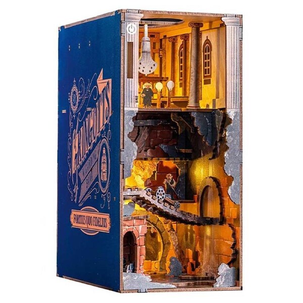 Harry Potter - Gringotts Bank 1:24 Scale Book Nook Model Kit