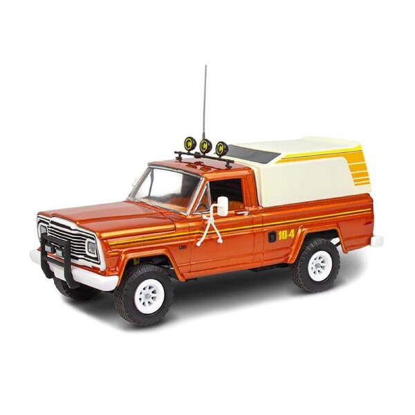 Revell 1:24 Scale Jeep J-10 Pickup With Camper Top 1979 Car Model Kit