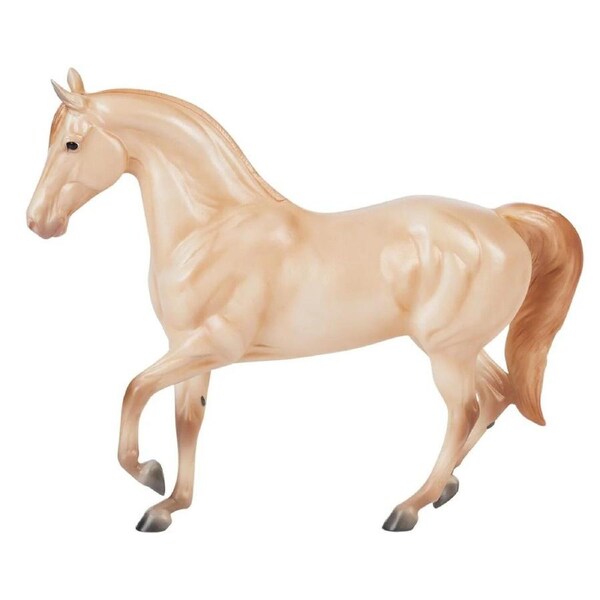Breyer Horses Champagne Quarter Horse Cross Freedom 1:12 Scale 10611