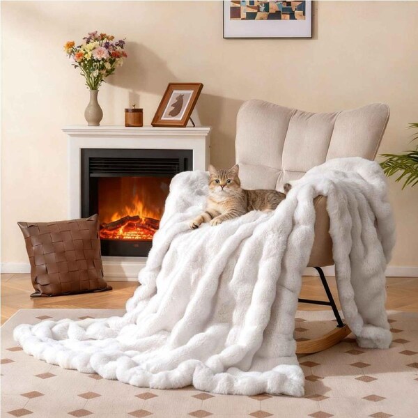 Costway Luxury Faux Fur Throw Blanket Fuzzy Plush Rabbit Fur Bubble Blanket Cozy Soft Warm Bed Armchair Sofa Decoration Bedding White