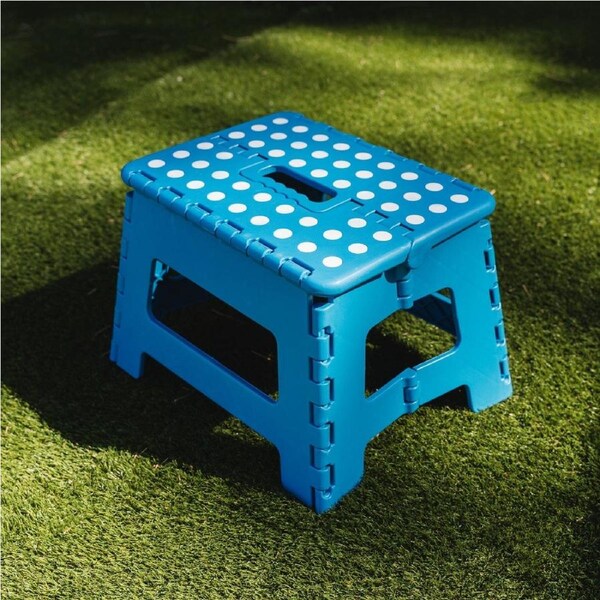125kg Folding Step Stool Portable Plastic Foldable Chair Flat Outdoor (29x22cm) - Blue