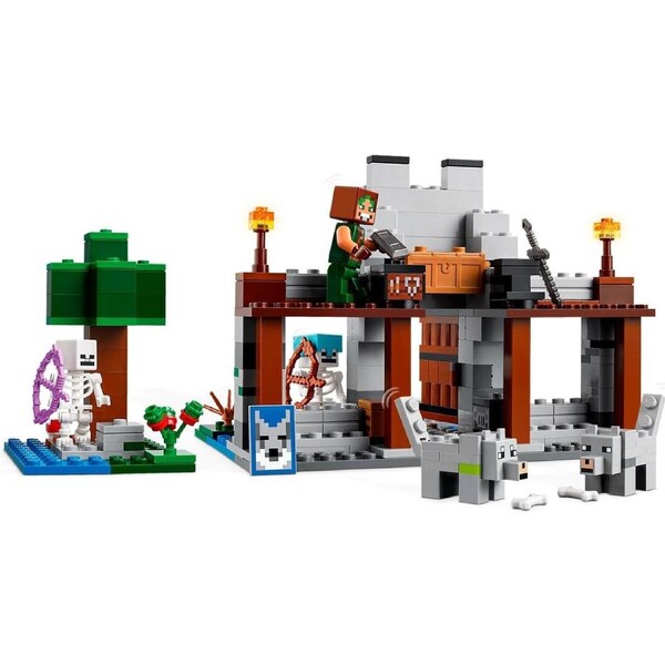 LEGO Minecraft 21261 The Wolf Stronghold