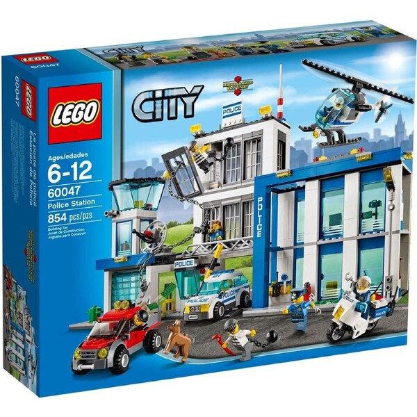 LEGO 60047 Police Station - Jailbreak! Helicopter & Crook's Tow Truck
