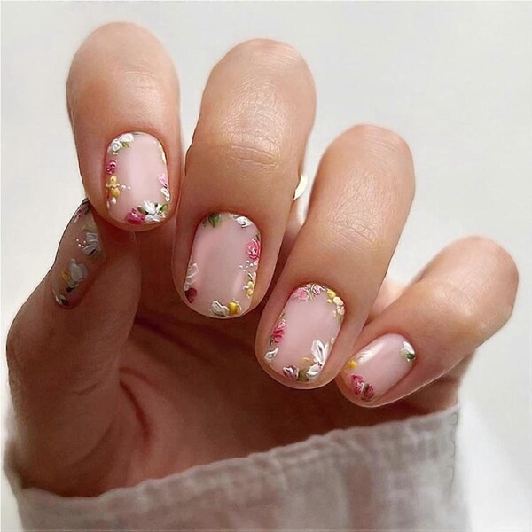 Short Nude Pink Press On Nails with Glue, Square Acrylic False Nails with Floral Design