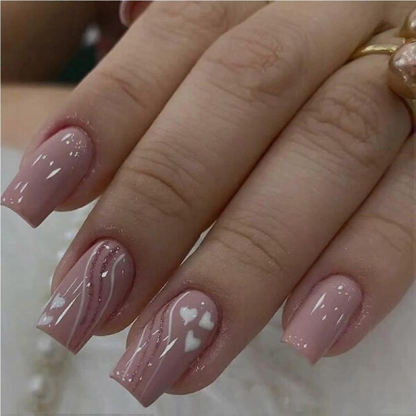 24Pcs Medium Square Press on Nails Set Pink Heart Design Acrylic False Nails Kit for Women