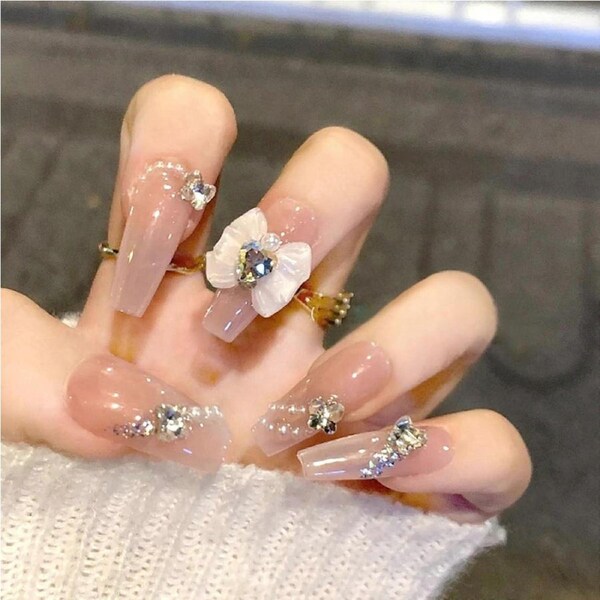 Medium Coffin Press On Nails with 3D Bow Pearl Rhinestones, Nude Glitter Fake Nail Set, 24 Pcs