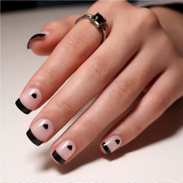 24pcs Short Square Press on Nails, French Black White Heart False Nail Tips with Jelly Stickers