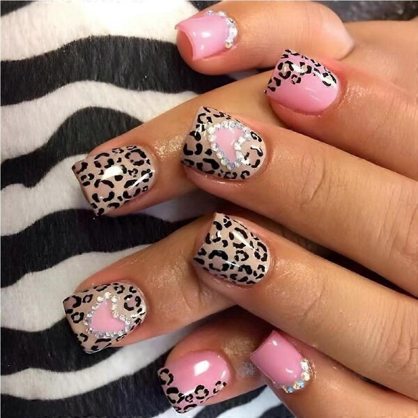 24 Pcs Short Square Press On Nails with Rhinestones Leopard Heart Design False Nails for Valentines Day
