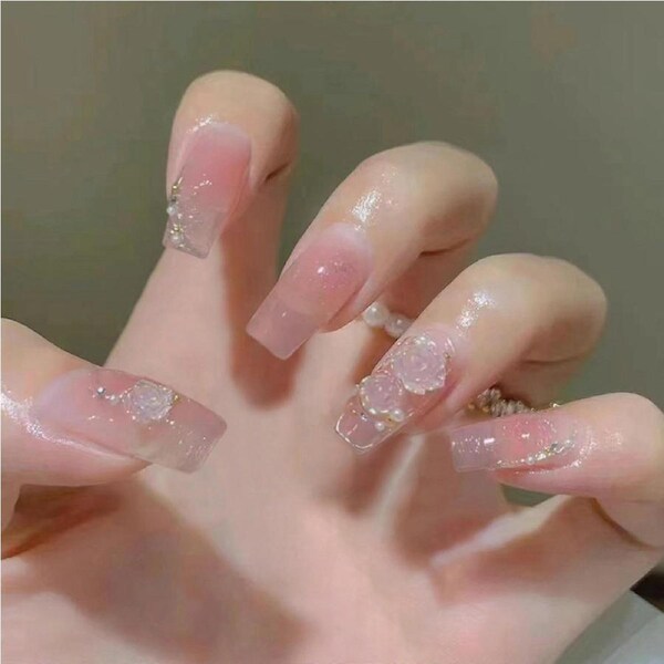 Short Almond Press on Nails French Tip Floral Rhinestone Solid Gel Fake Nails 24pcs Clear A