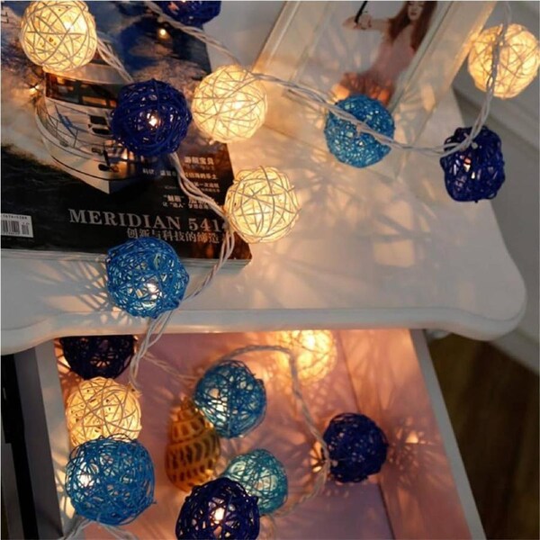 1 Set of Blue n White 5cm Rattan Cane 20 Ball Battery Powered 3m String Lights Christmas Gift Home Wedding Party Bedroom Decoration Table Centrepiece