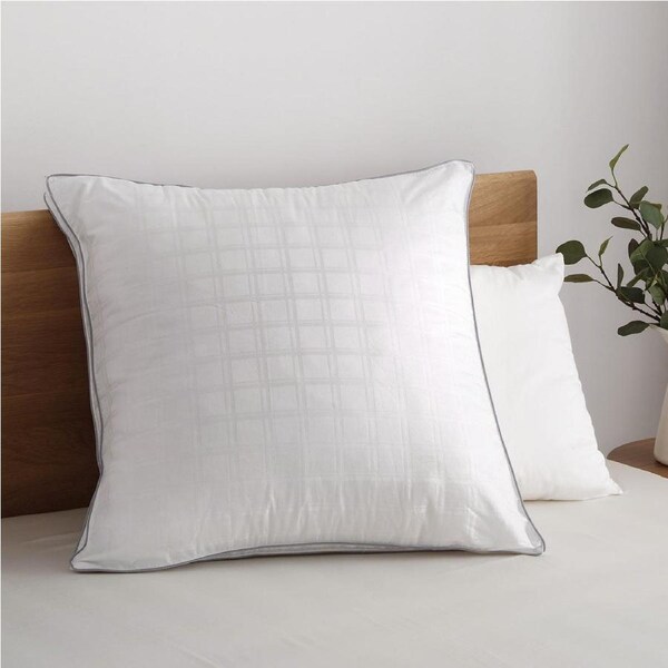 Accessorize Deluxe Hotel European Pillow 65 x 65 cm - Solid Colour Design