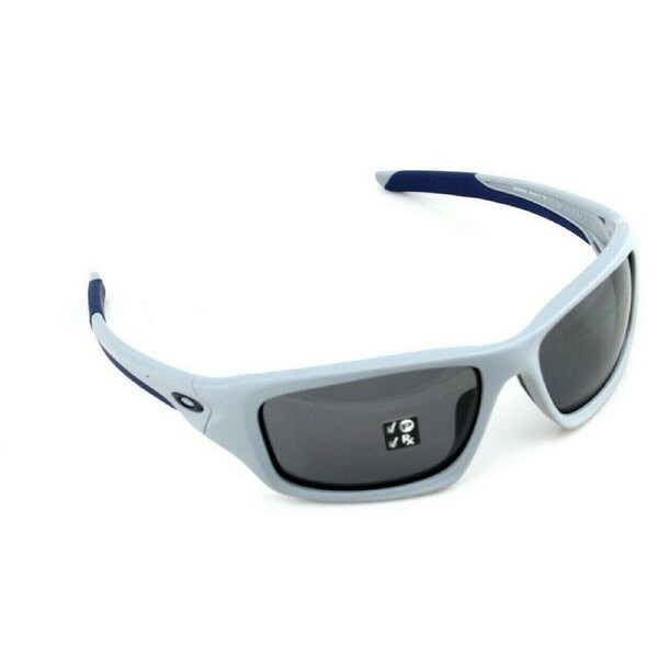 Oakley Valve Polarized Unisex Sunglasses OO 9236 05