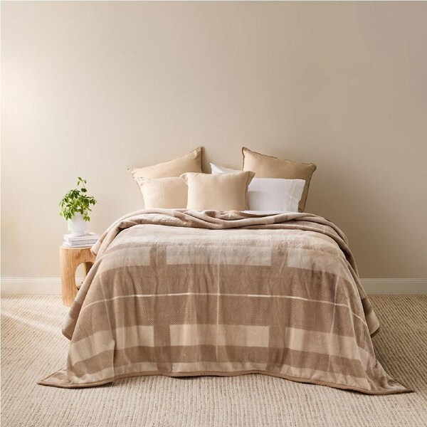 MyHouse Carmen Blanket