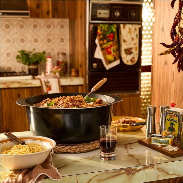 Non Stick Casserole Ebony 37X15cm Bessemer