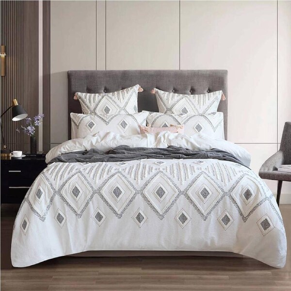 Renee Taylor Zuma Stone Washed Tufted Quilt Cover and 2x Pillowcases Set Double