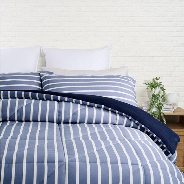 Sheraton Luxury Reversible Stripe Washable Quilt Navy Queen