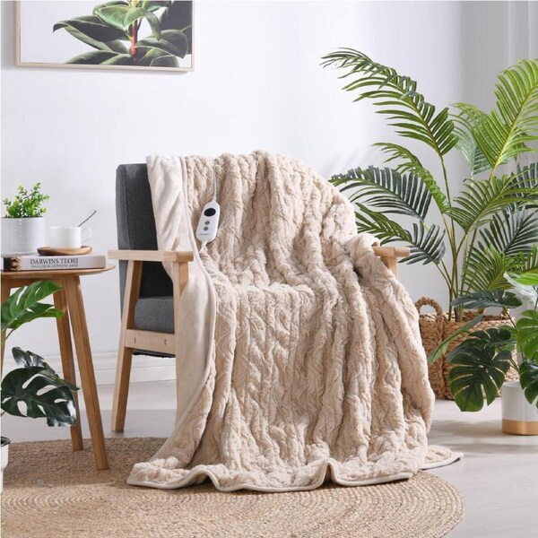 Dreamaker 500gsm Faux Fur Heated Throw Natural 180x200cm