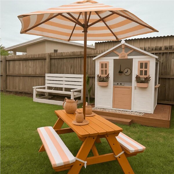 Picnic Table - Umbrella & Cushions Peach & White