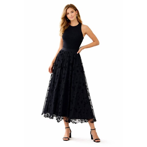 Gioia Floral Skirt — Graceful Bloom in Classic Black 8