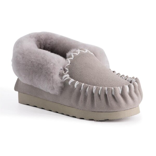 AUS WOOLI Hand Stitched Womens Sheepskin Moccasin - Light Grey AU WOMEN 7/AU MEN 5 / LIGHT GREY