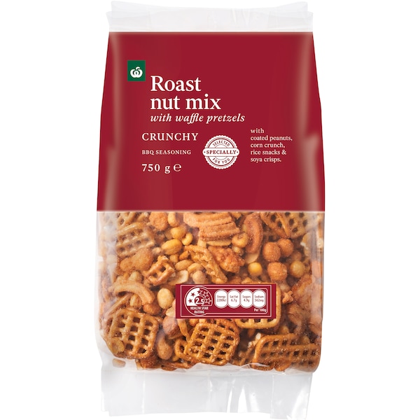 Woolworths Roast Nut Mix With Waffle Pretzels 750g