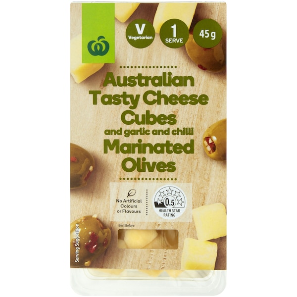 Woolworths Tasty Cheese Cubes & Marinated Olives 45g