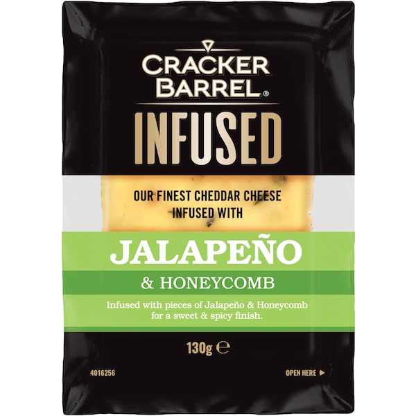 Cracker Barrel Infused Cheddar Cheese With Jalapeno & Honeycomb 130g