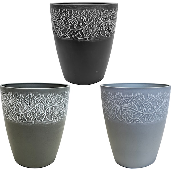Gardman Plastic Pot 13.8cm Assorted each