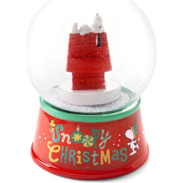 Christmas Snow Globe Snoopy each