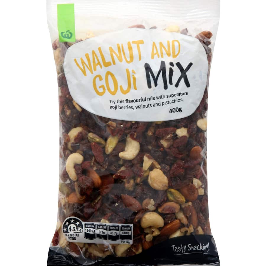 Woolworths Snack Mix Walnut & Goji Mix