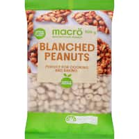 Macro Peanuts Blanched