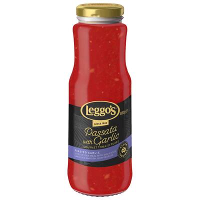 leggo's gourmet pasta sauce passata with garlic